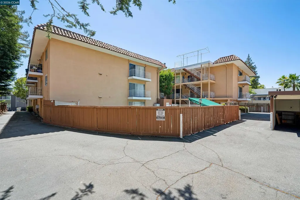 1183 Saranap Avenue Walnut Creek CA 94595