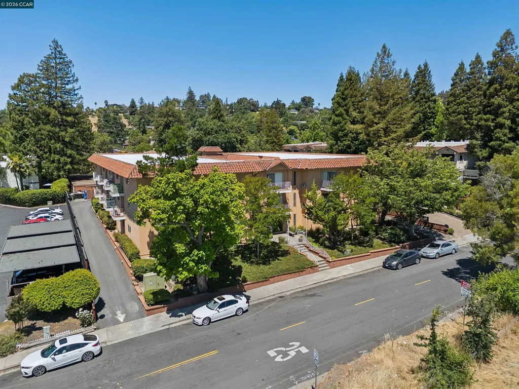 1183 Saranap Avenue Walnut Creek CA 94595