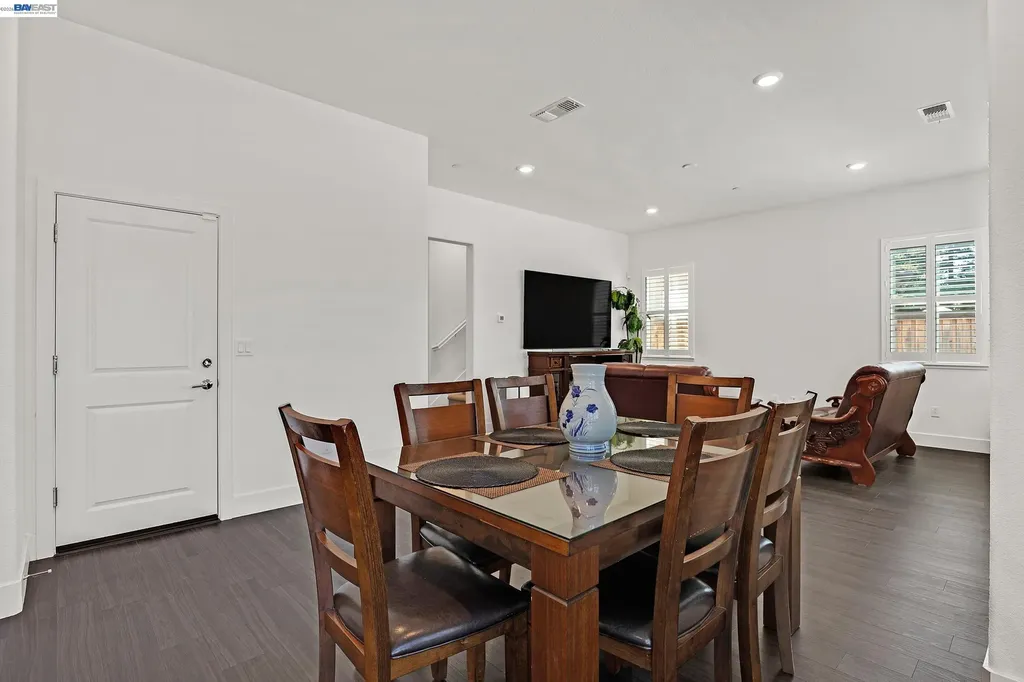 52 Redberry Loop Brentwood CA 94513