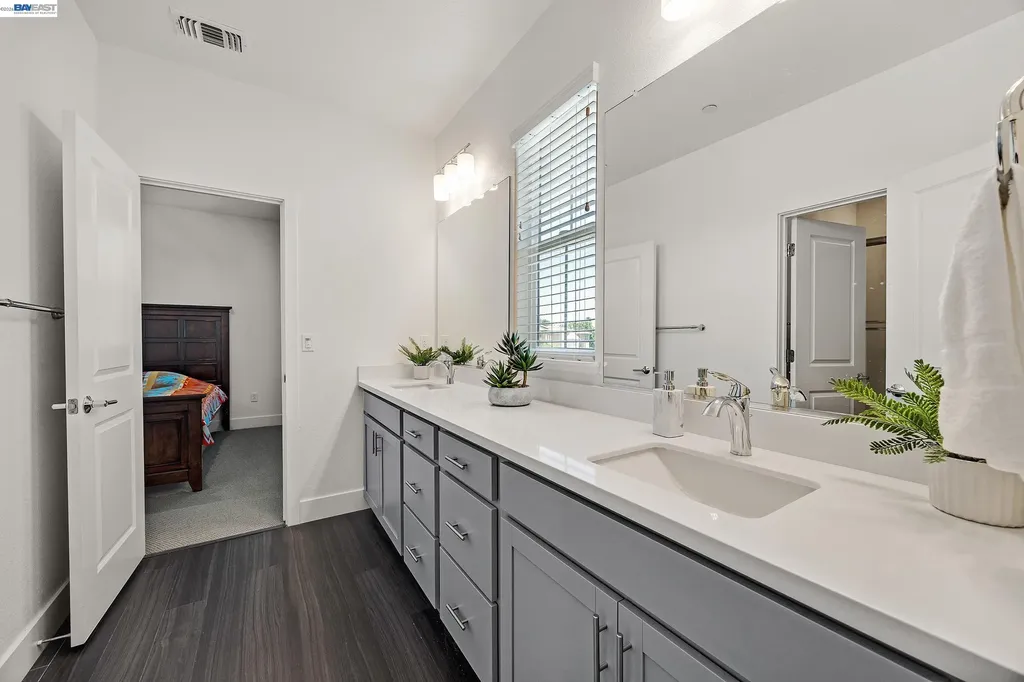 52 Redberry Loop Brentwood CA 94513