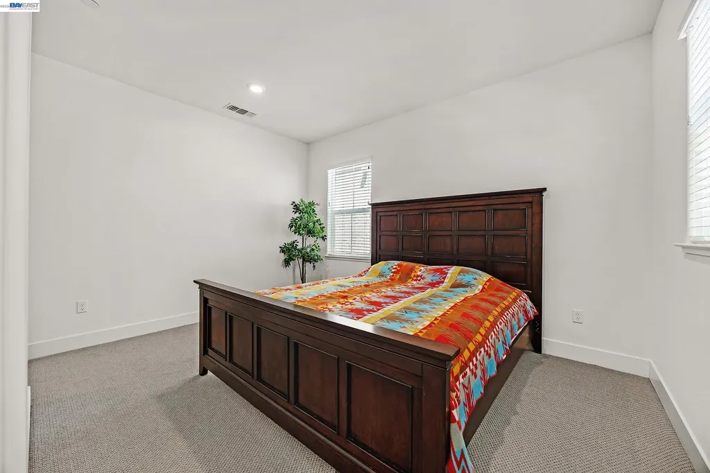 52 Redberry Loop Brentwood CA 94513