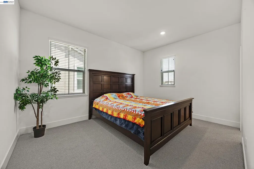 52 Redberry Loop Brentwood CA 94513