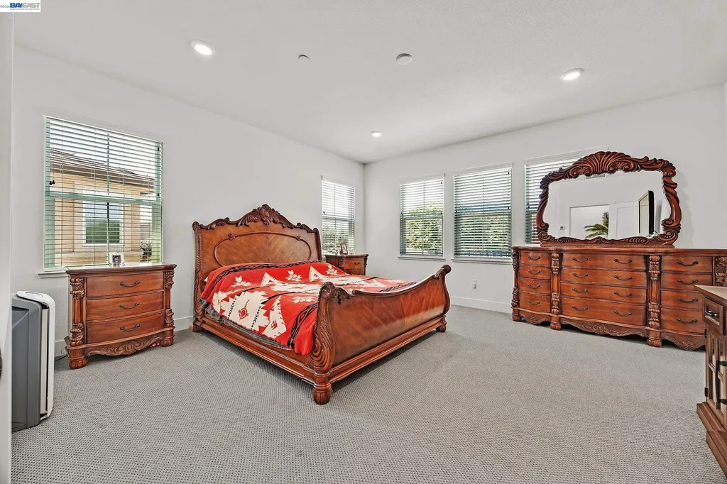 52 Redberry Loop Brentwood CA 94513