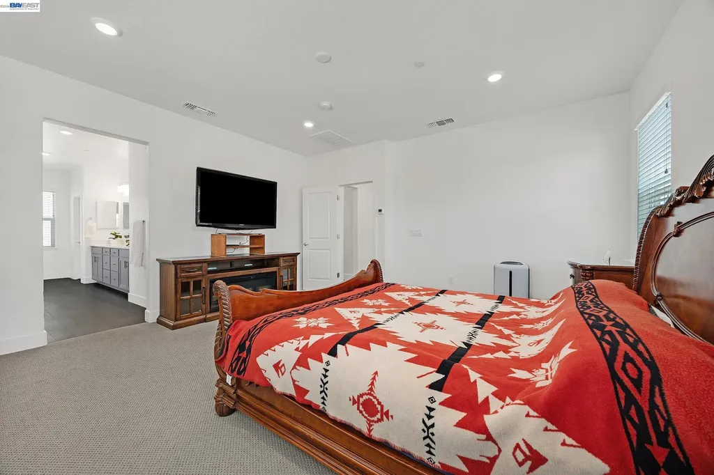 52 Redberry Loop Brentwood CA 94513