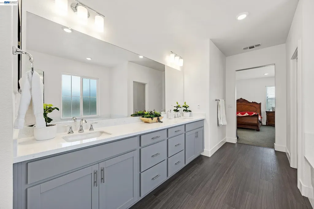 52 Redberry Loop Brentwood CA 94513