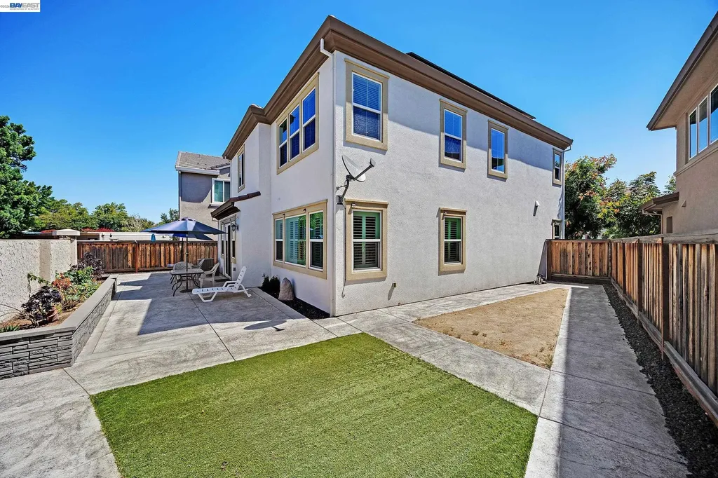 52 Redberry Loop Brentwood CA 94513