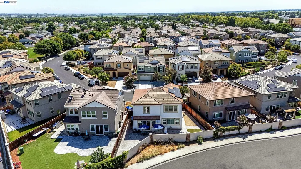 52 Redberry Loop Brentwood CA 94513