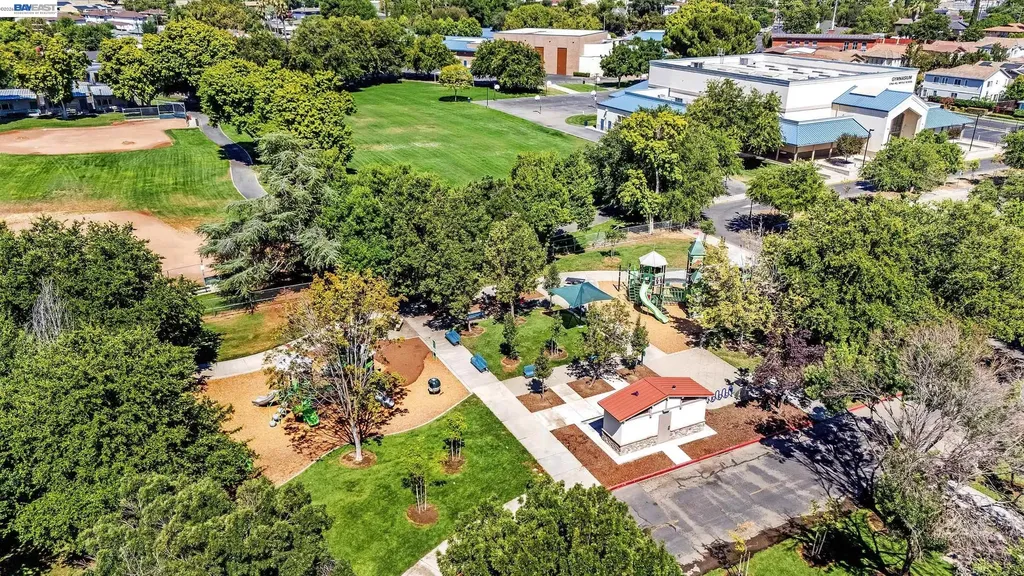 52 Redberry Loop Brentwood CA 94513