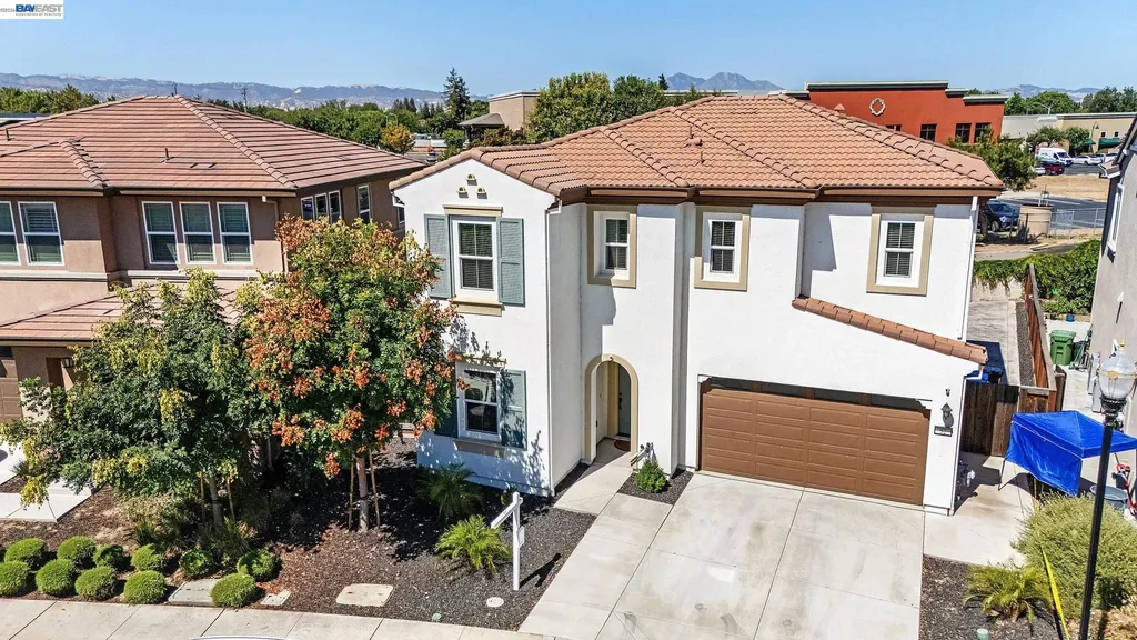 52 Redberry Loop Brentwood CA 94513