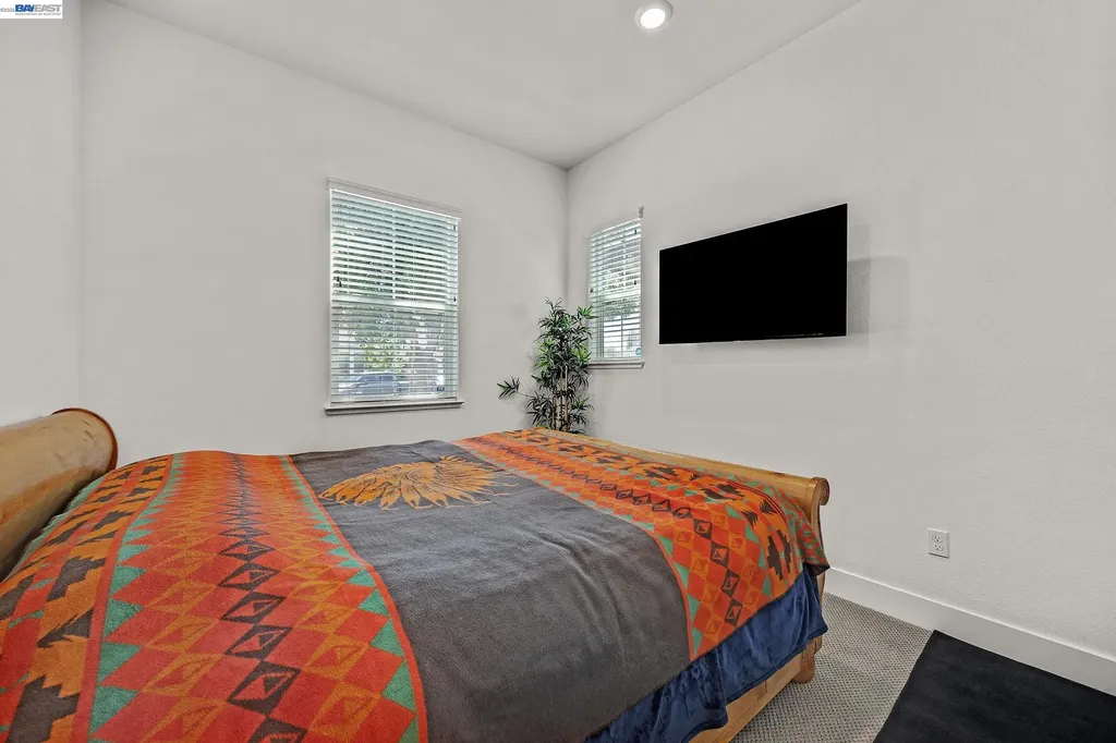 52 Redberry Loop Brentwood CA 94513