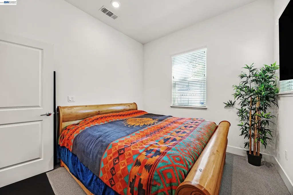 52 Redberry Loop Brentwood CA 94513