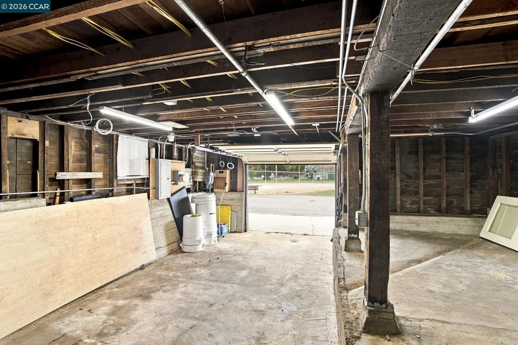 913 France Avenue San Francisco CA 94122