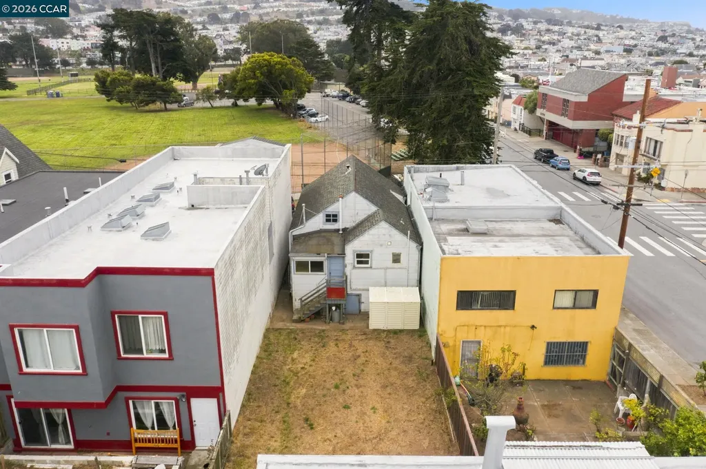 913 France Avenue San Francisco CA 94122