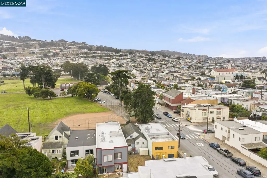 913 France Avenue San Francisco CA 94122