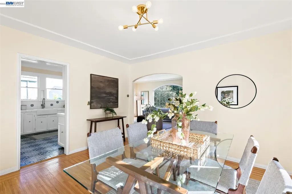 2801 Clay Street Alameda CA 94501