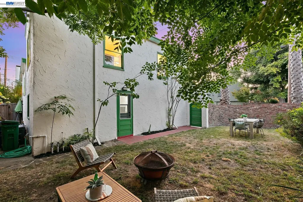 2801 Clay Street Alameda CA 94501