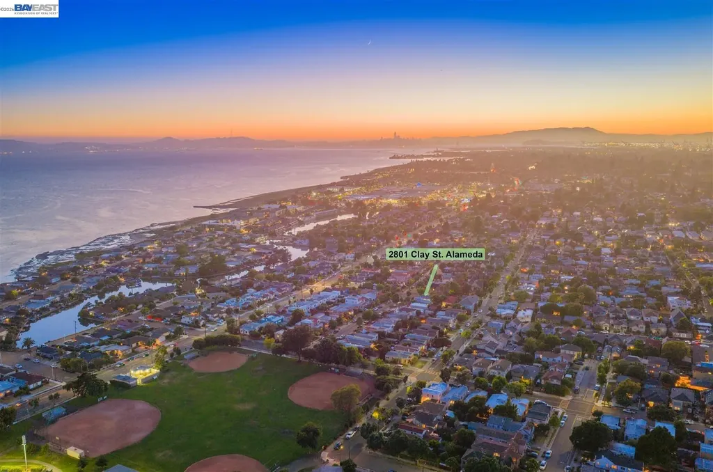 2801 Clay Street Alameda CA 94501