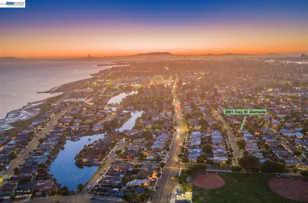 2801 Clay Street Alameda CA 94501