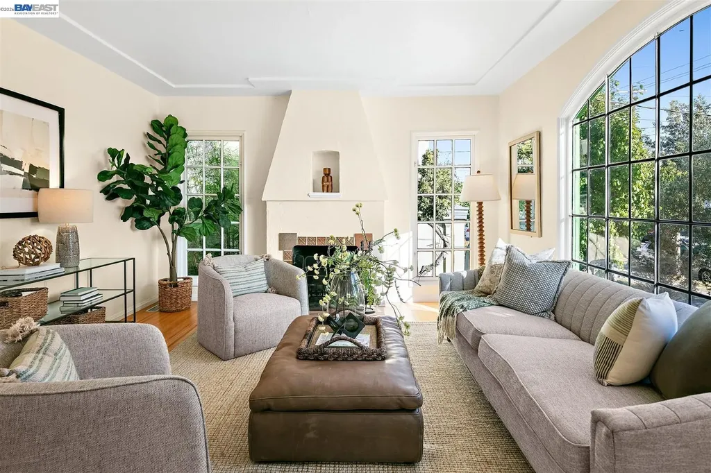 2801 Clay Street Alameda CA 94501