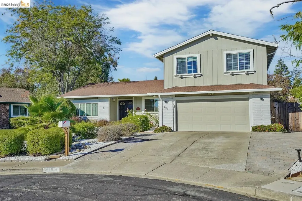 2198 La Orinda Concord CA 94518