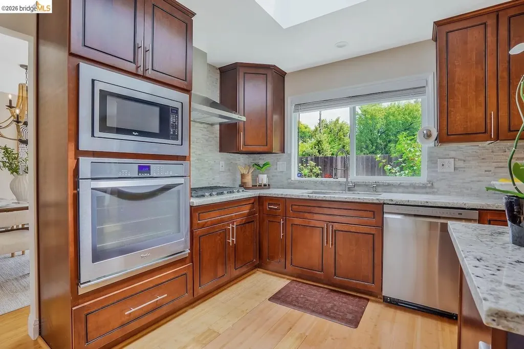 2198 La Orinda Concord CA 94518