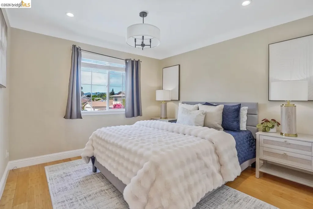 2198 La Orinda Concord CA 94518
