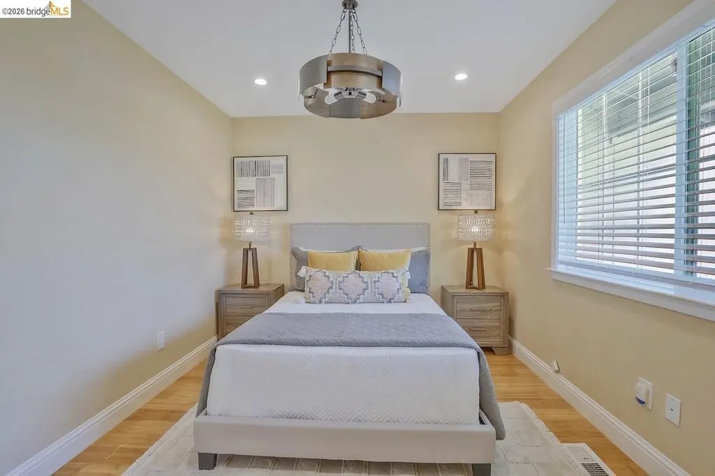 2198 La Orinda Concord CA 94518