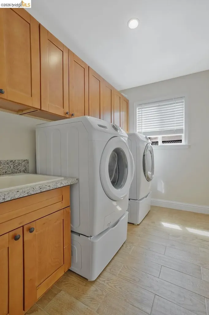 2198 La Orinda Concord CA 94518