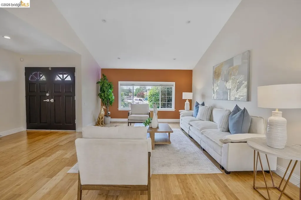 2198 La Orinda Concord CA 94518