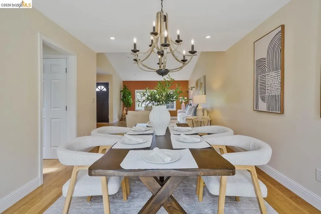 2198 La Orinda Concord CA 94518