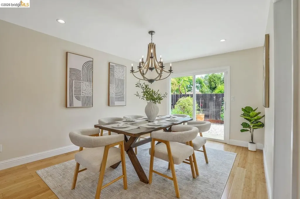 2198 La Orinda Concord CA 94518