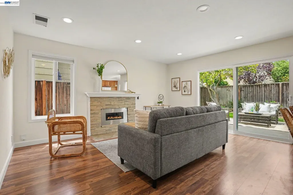 135 Justin Circle Alameda CA 94502