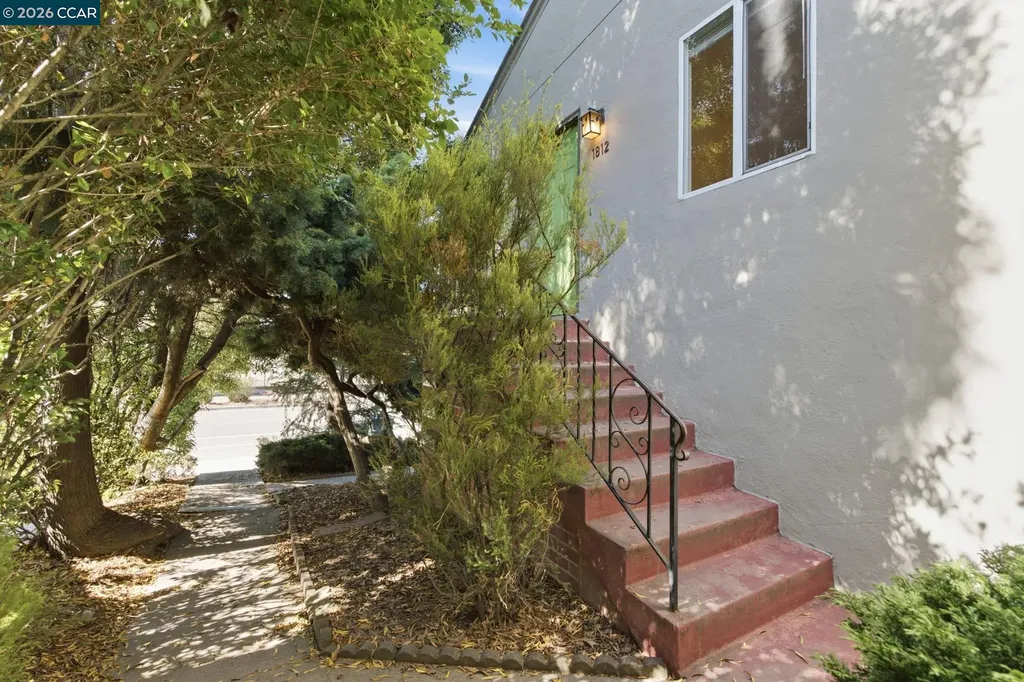 1812 Carlson Boulevard Richmond CA 94804