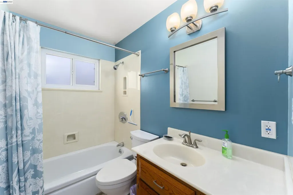 4645 Ridpath Street Fremont CA 94538