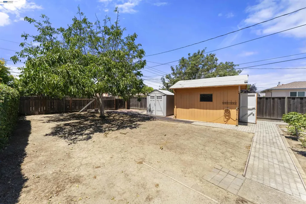 4645 Ridpath Street Fremont CA 94538