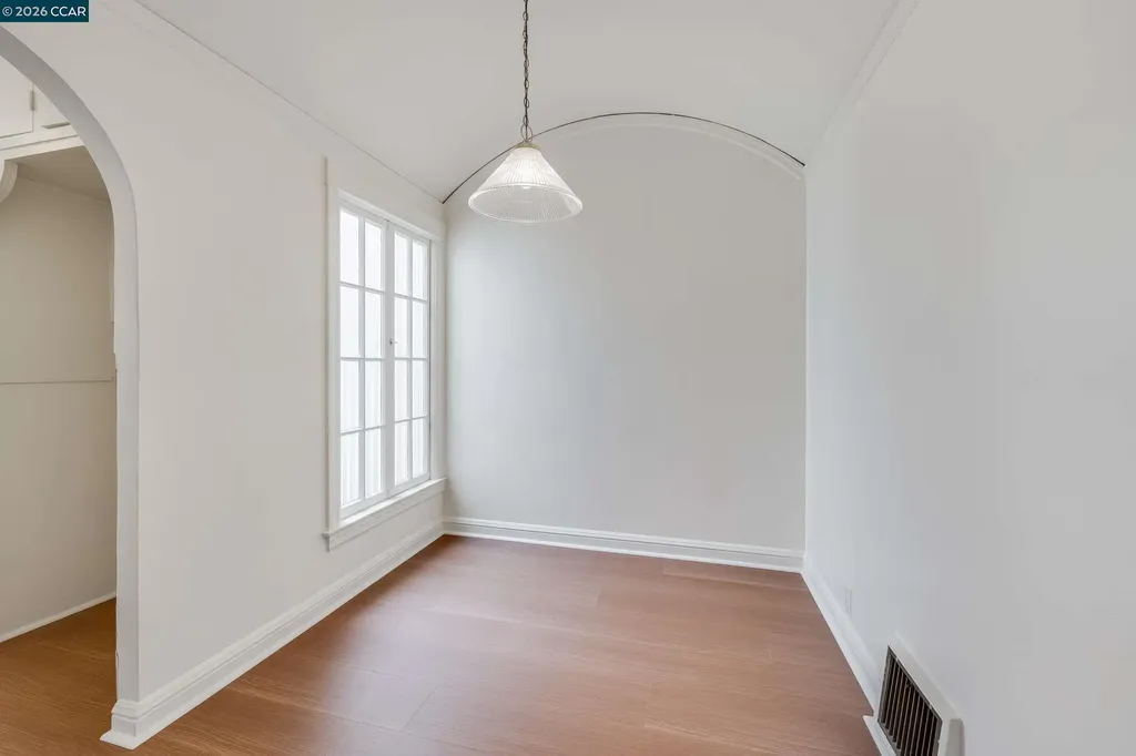 130 Woolsey Street San Francisco CA 94134
