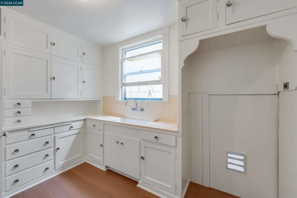 130 Woolsey Street San Francisco CA 94134