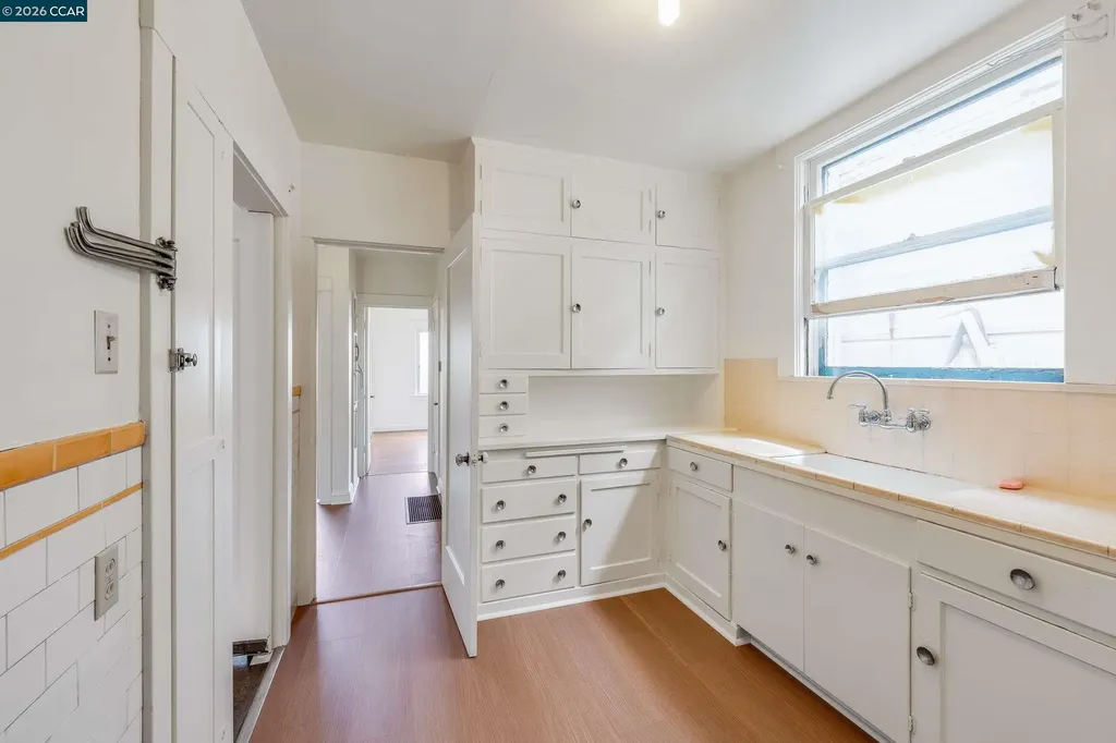 130 Woolsey Street San Francisco CA 94134