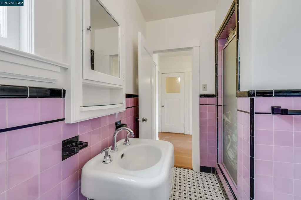 130 Woolsey Street San Francisco CA 94134