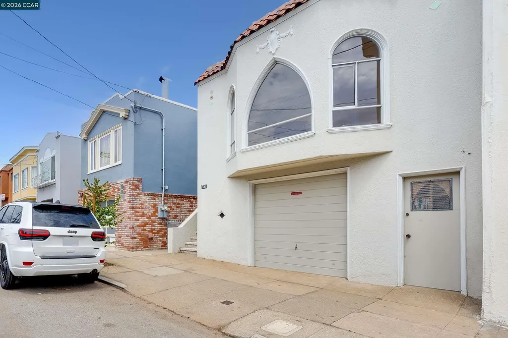 130 Woolsey Street San Francisco CA 94134
