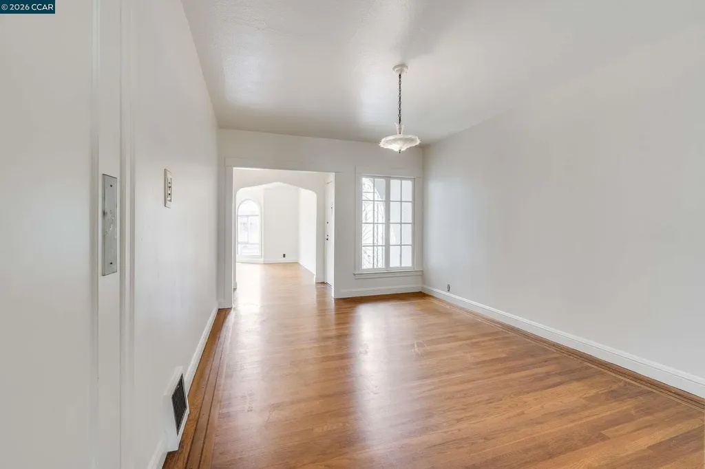 130 Woolsey Street San Francisco CA 94134
