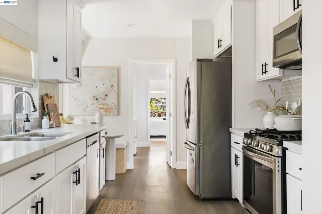 3954 Forest Hill Avenue Oakland CA 94602