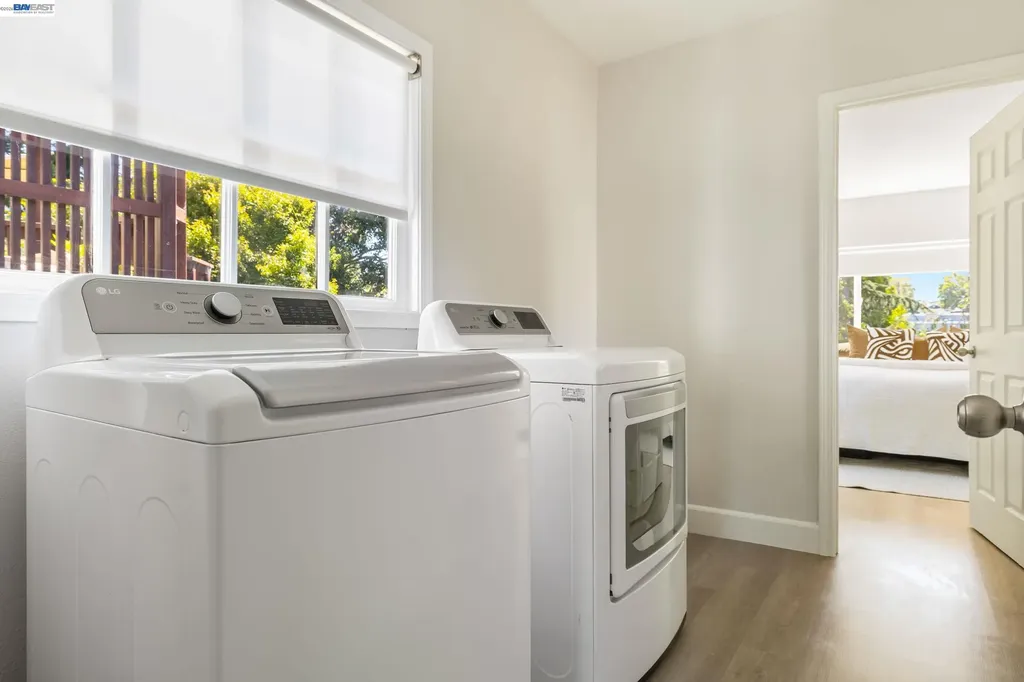 3954 Forest Hill Avenue Oakland CA 94602