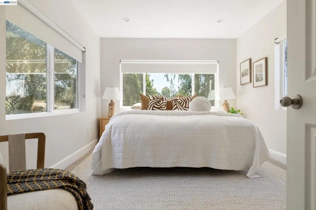 3954 Forest Hill Avenue Oakland CA 94602