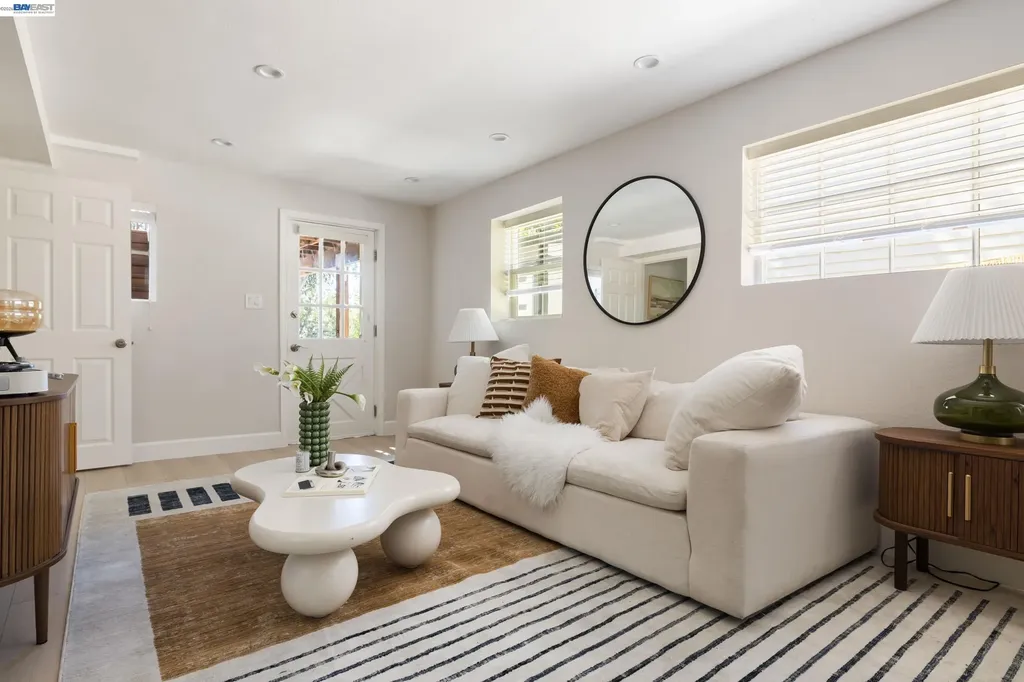 3954 Forest Hill Avenue Oakland CA 94602