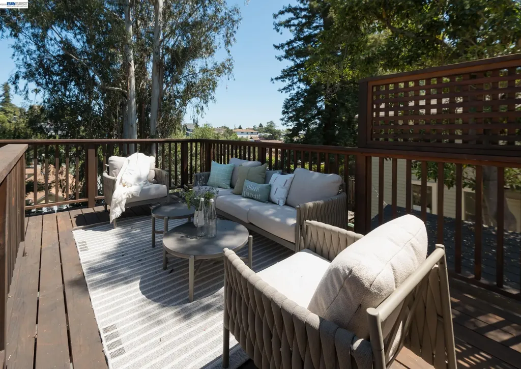 3954 Forest Hill Avenue Oakland CA 94602