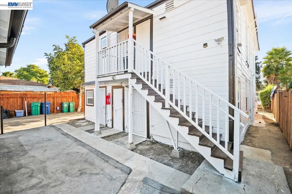 184 A Street Hayward CA 94541