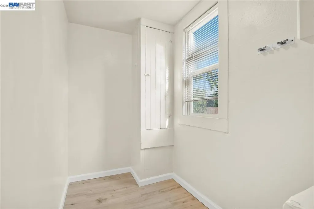 184 A Street Hayward CA 94541