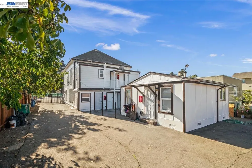 184 A Street Hayward CA 94541