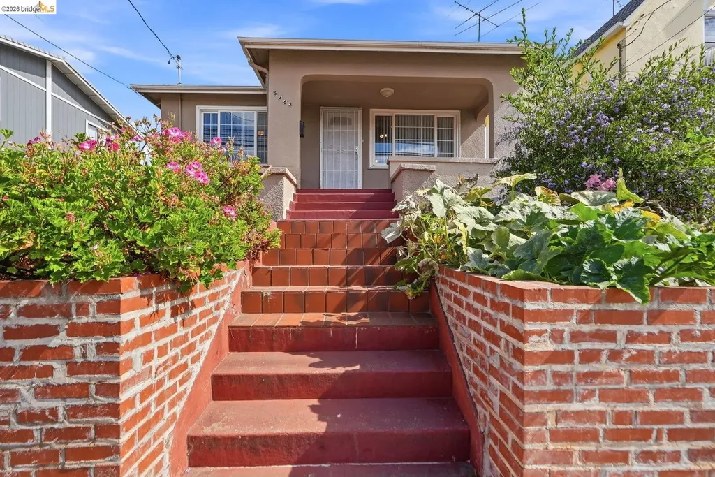 5362 Foothill Boulevard Oakland CA 94601